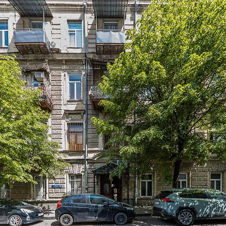 Room With Quite Yard View Tbilisi Exterior photo